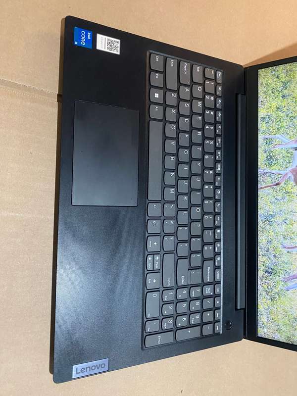 Lenovo V15 G2 ITL Notebook - Core i5-1135G7/ 15.6` FHD/8 GB RAM/512GB SSD/2.40GHZ/WIND11 PRO 64-BIT
